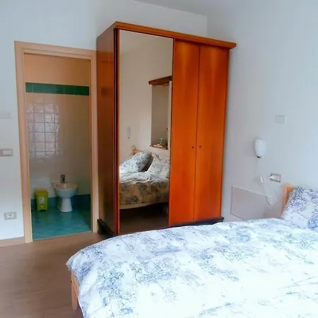 Nocleg ze śniadaniem Della Contrada Varenna