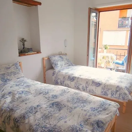 Della Contrada Bed & Breakfast 3*