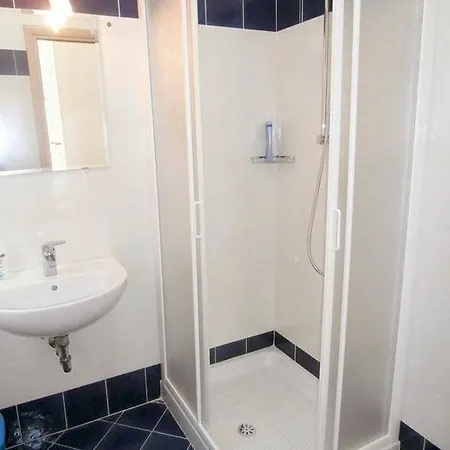 Della Contrada 瓦伦纳