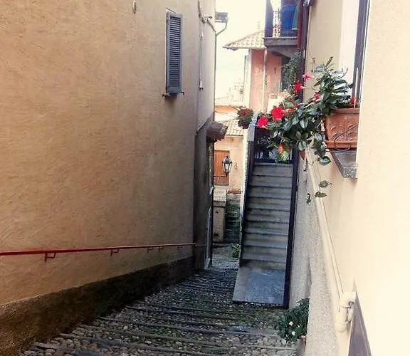 Della Contrada Nocleg ze śniadaniem 3*