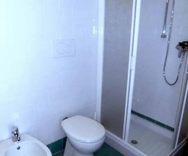 Della Contrada Nocleg ze śniadaniem Varenna