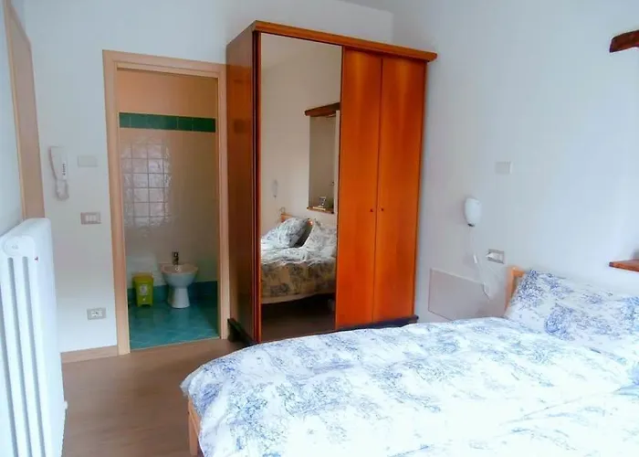 Nocleg ze śniadaniem Della Contrada Varenna