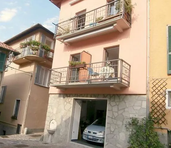 Nocleg ze śniadaniem Della Contrada 3*